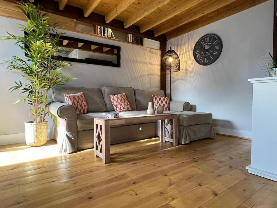 The Shack - Thatched Self Contained Annex Collingbourne Ducis Екстериор снимка
