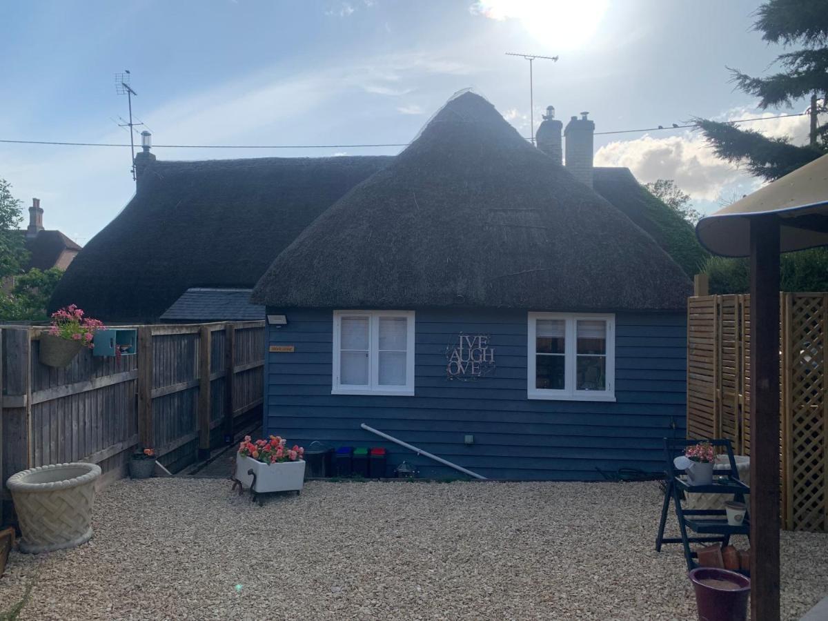The Shack - Thatched Self Contained Annex Collingbourne Ducis Екстериор снимка